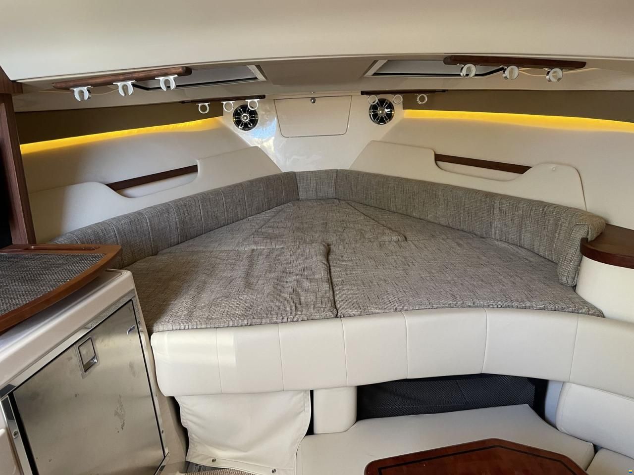 Grady-White Boats 330 Express