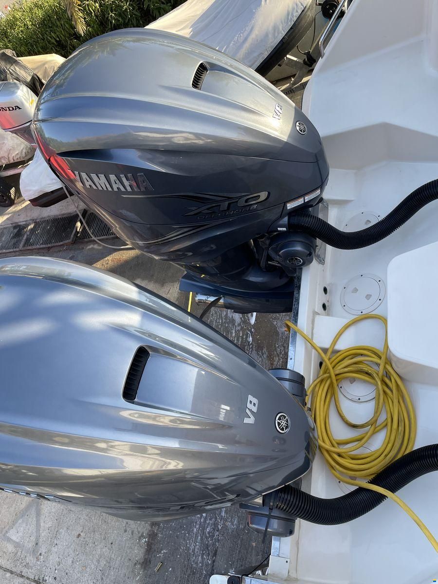 Grady-White Boats 330 Express