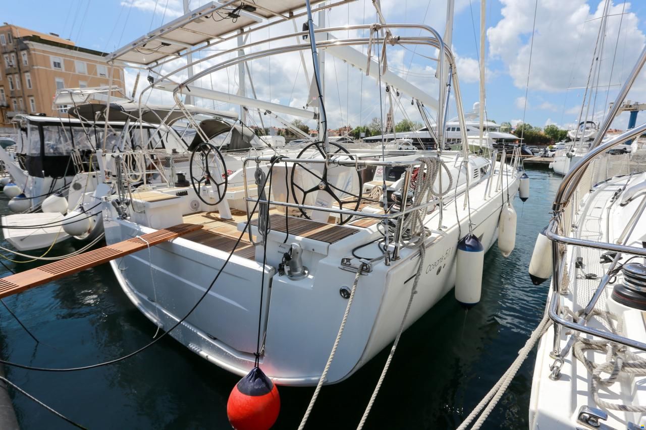 Beneteau Oceanis 51.1