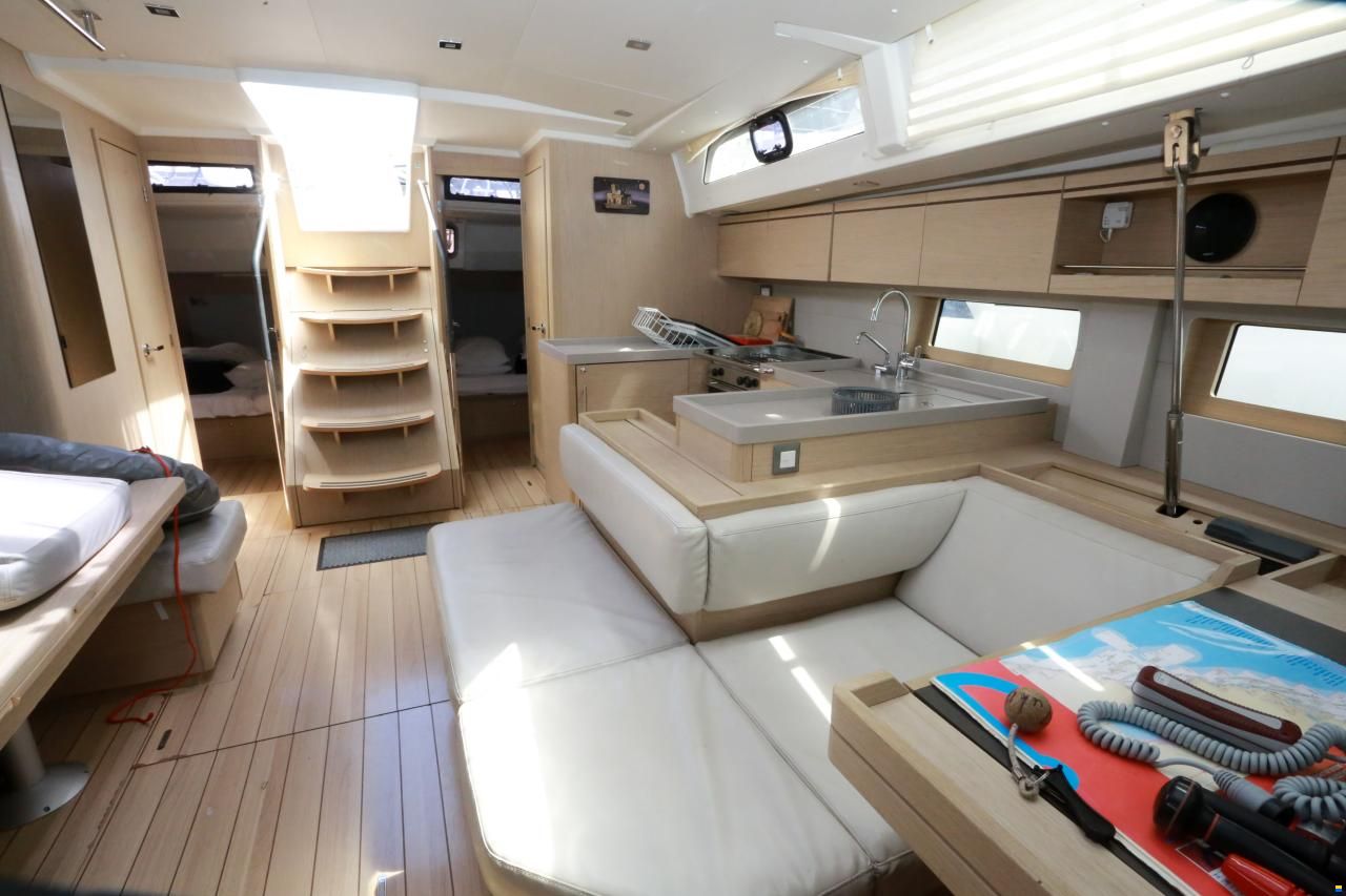 Beneteau Oceanis 51.1