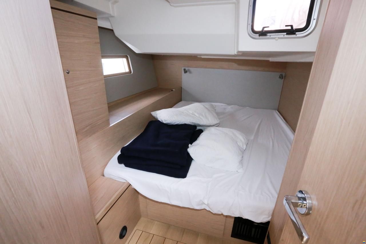 Beneteau Oceanis 51.1
