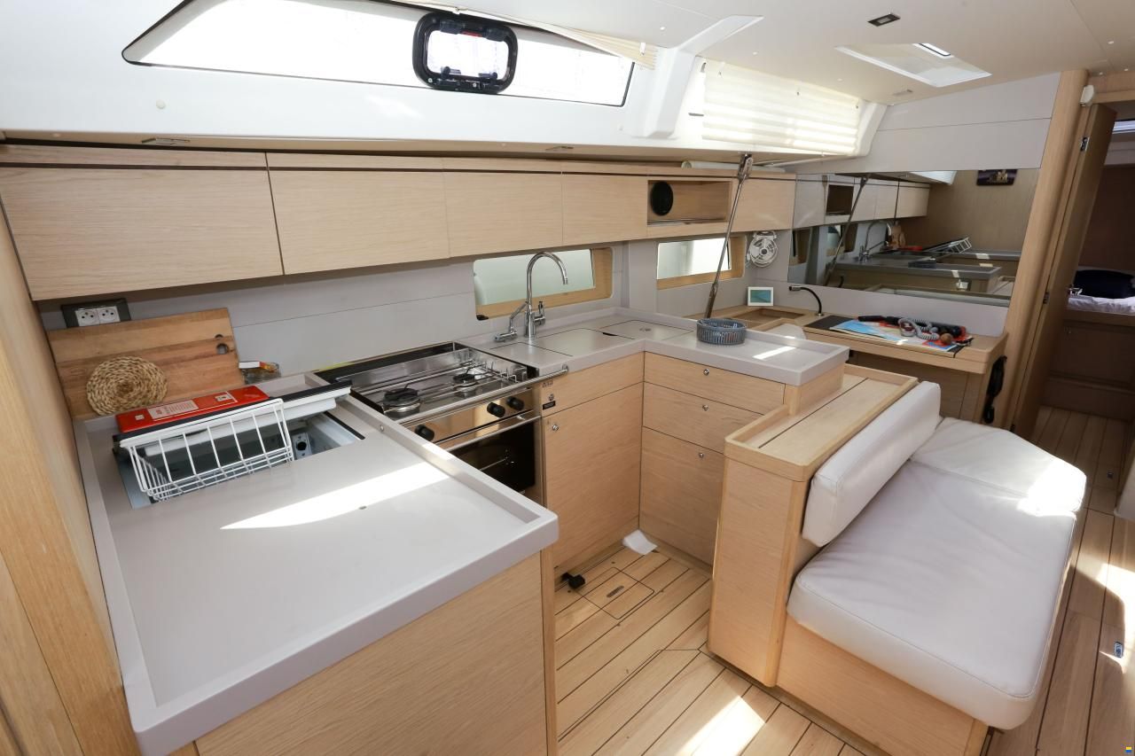 Beneteau Oceanis 51.1