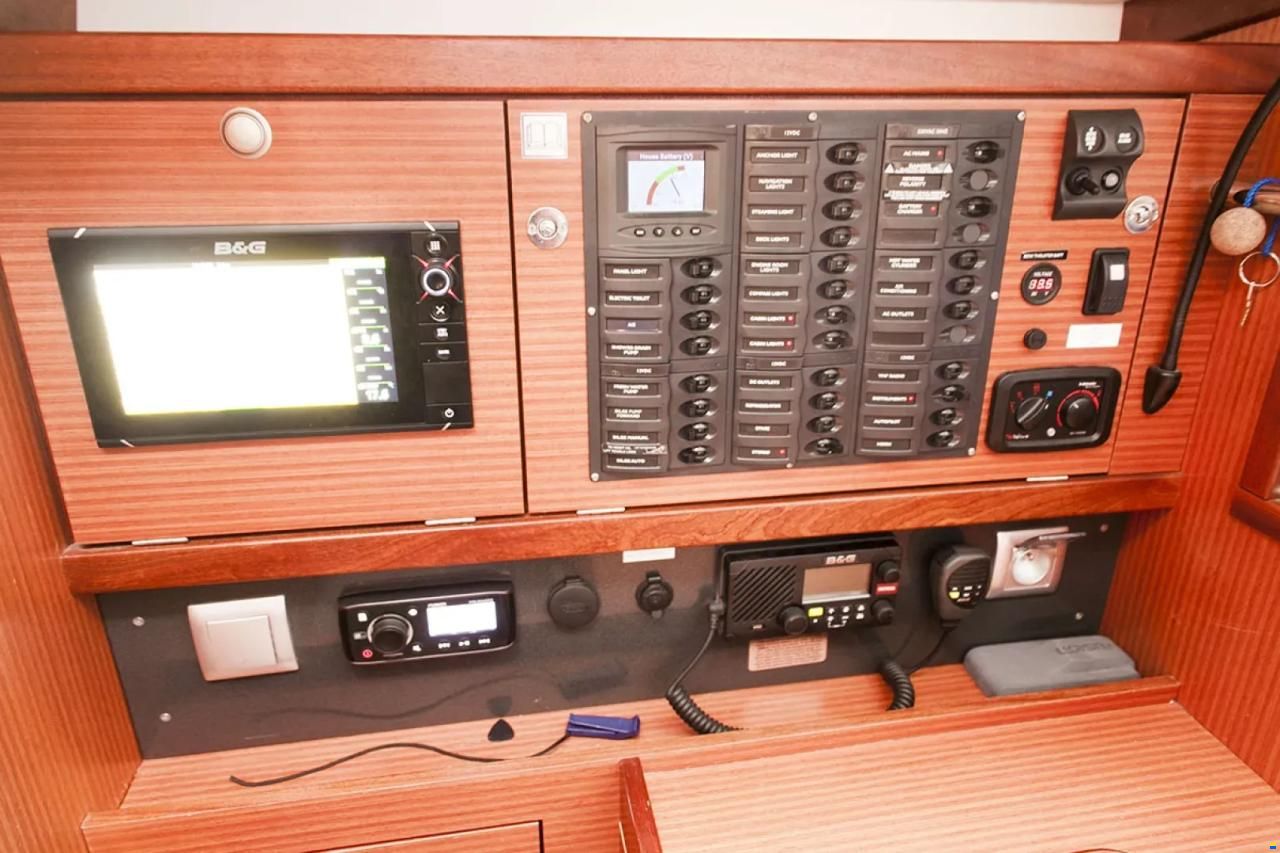 Delphia 47