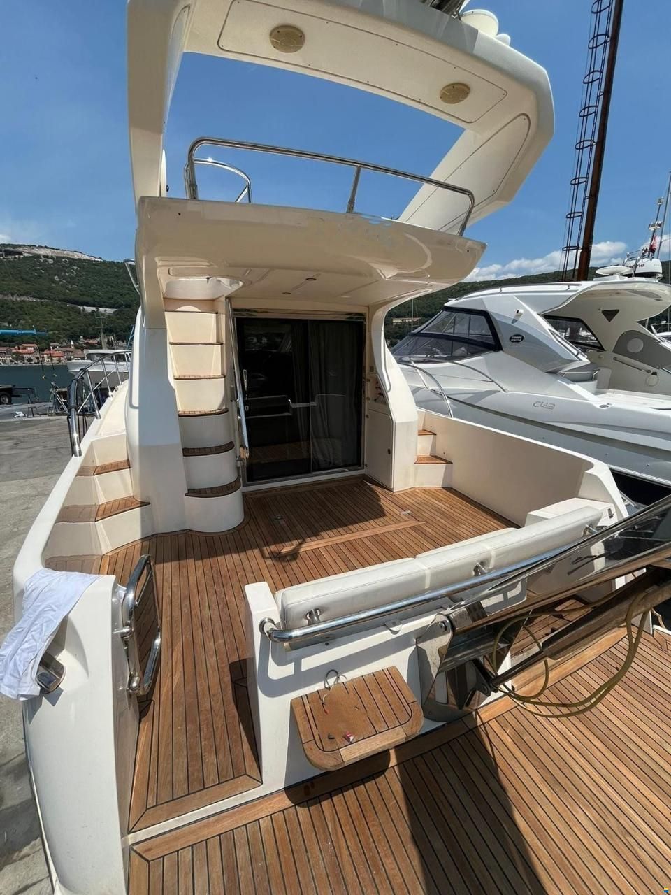 Intermare 43 FLY