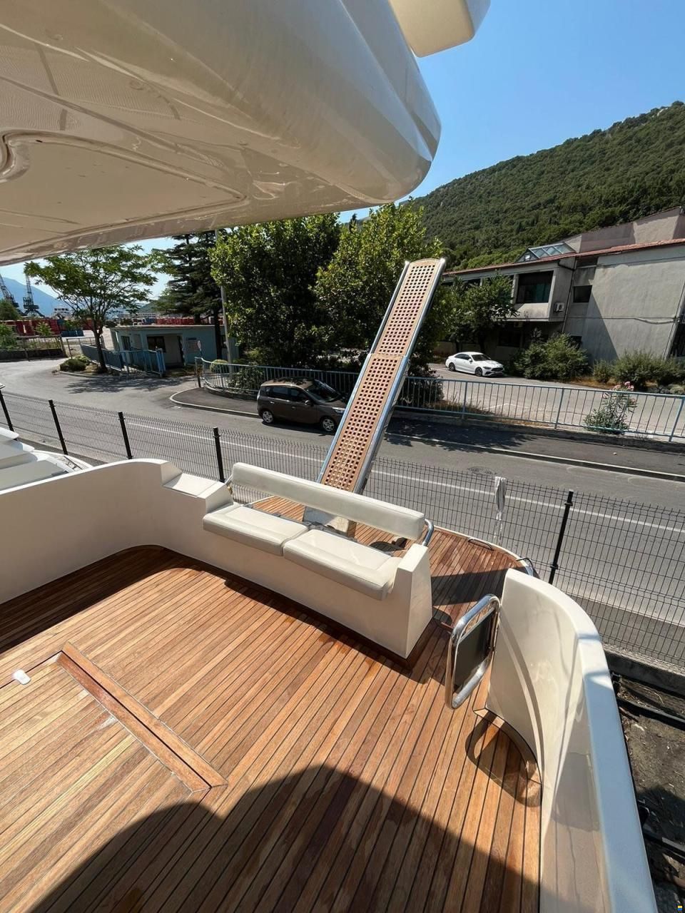 Intermare 43 FLY