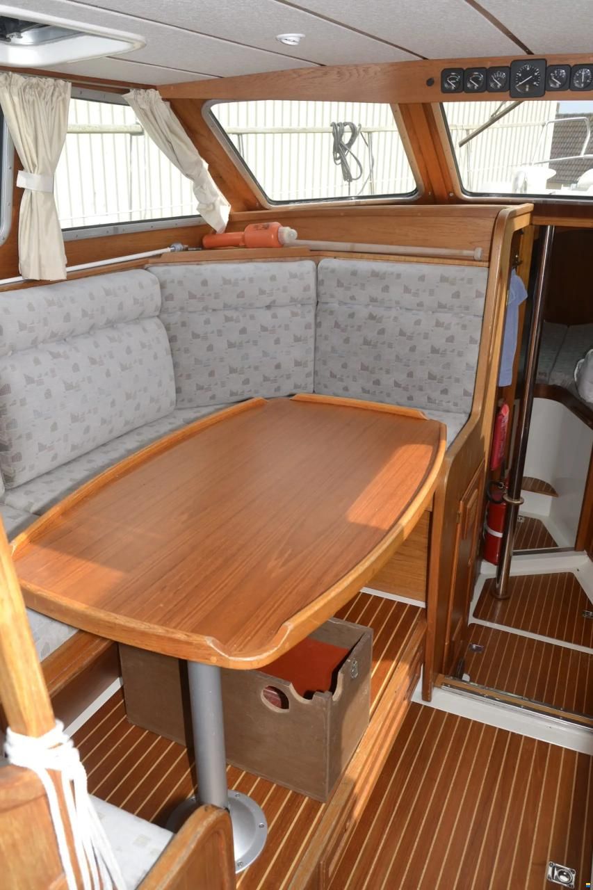 Nauticat 32