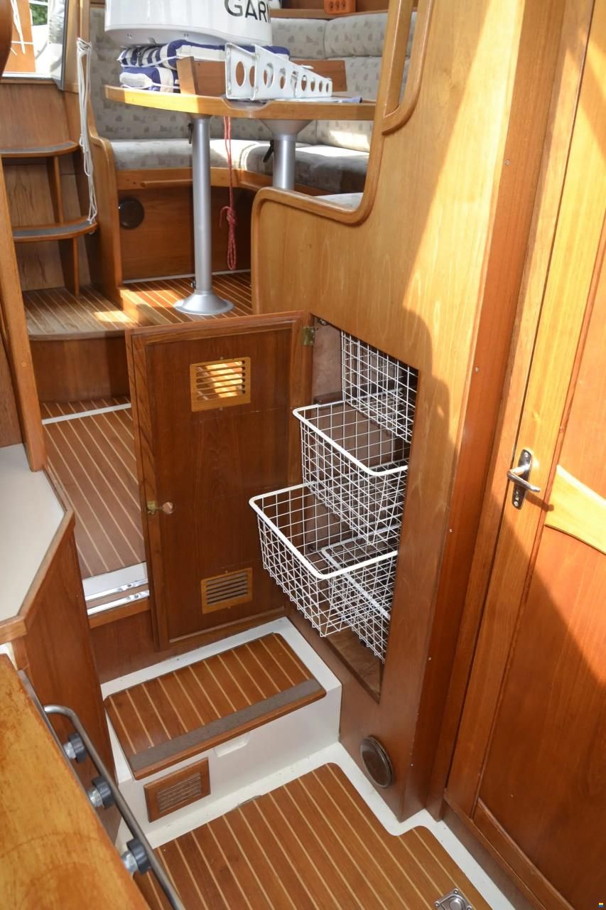 Nauticat 32