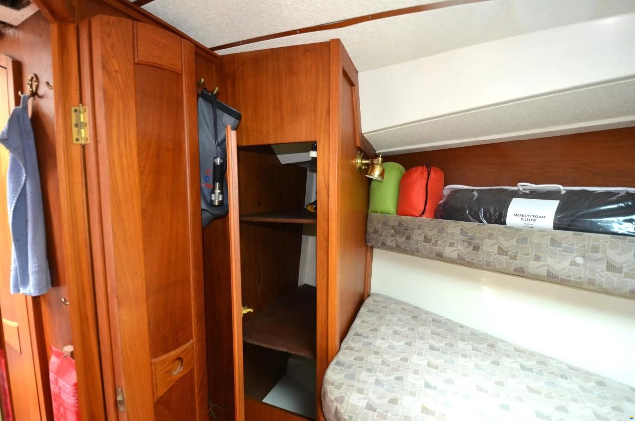 Nauticat 32