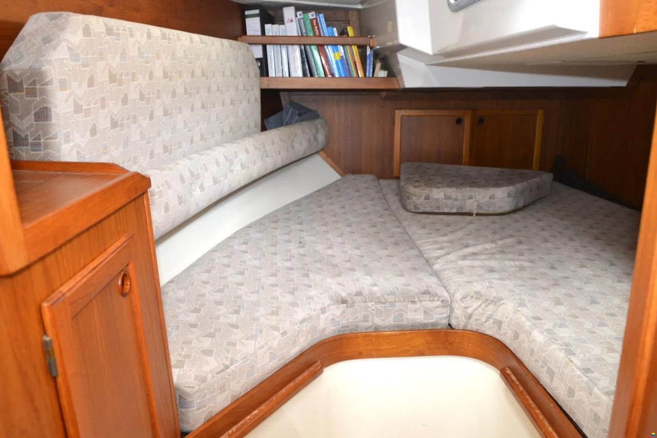 Nauticat 32