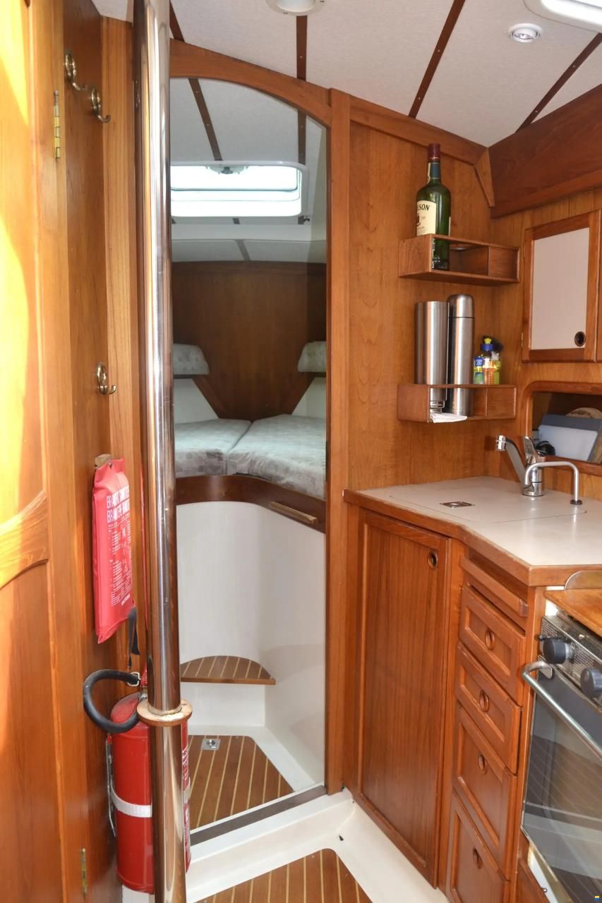 Nauticat 32