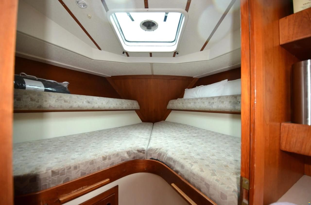 Nauticat 32