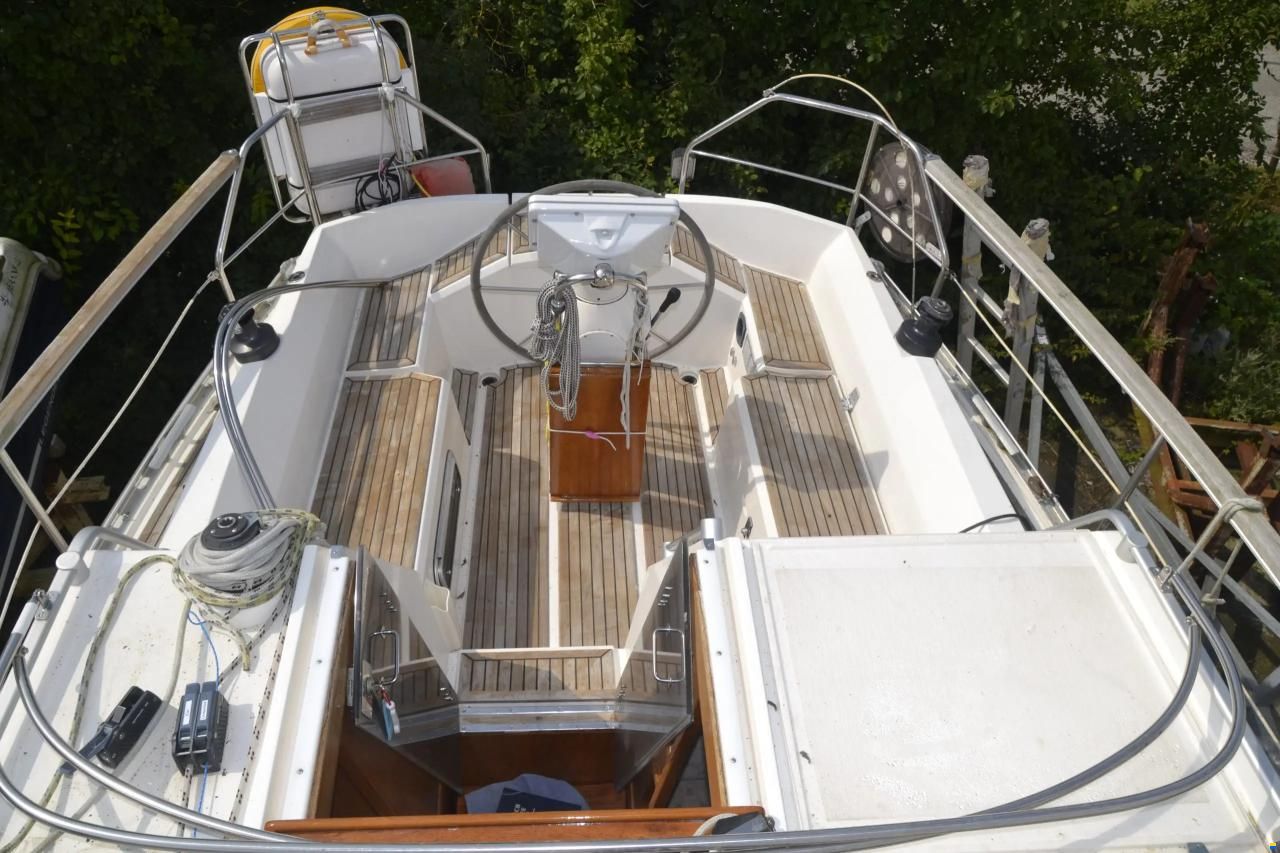 Nauticat 32