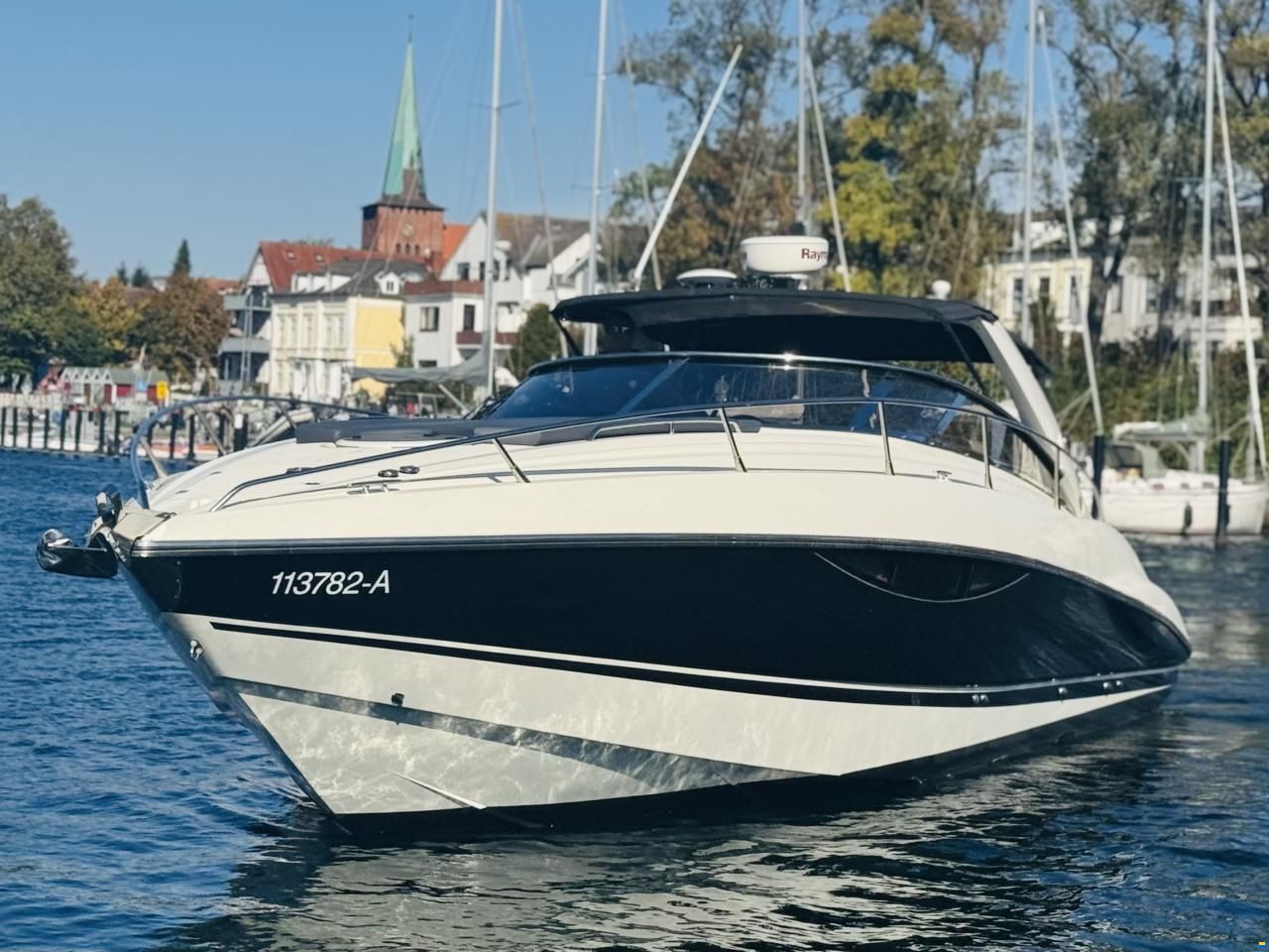 Sunseeker Superhawk 43 Motoryacht