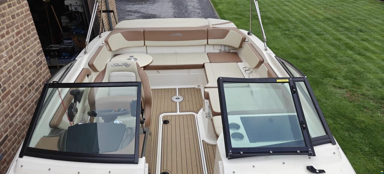 Sea Ray 21 SPX