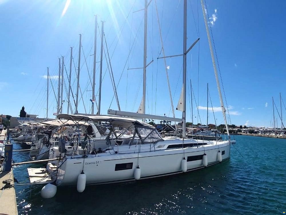 Beneteau Oceanis 51.1