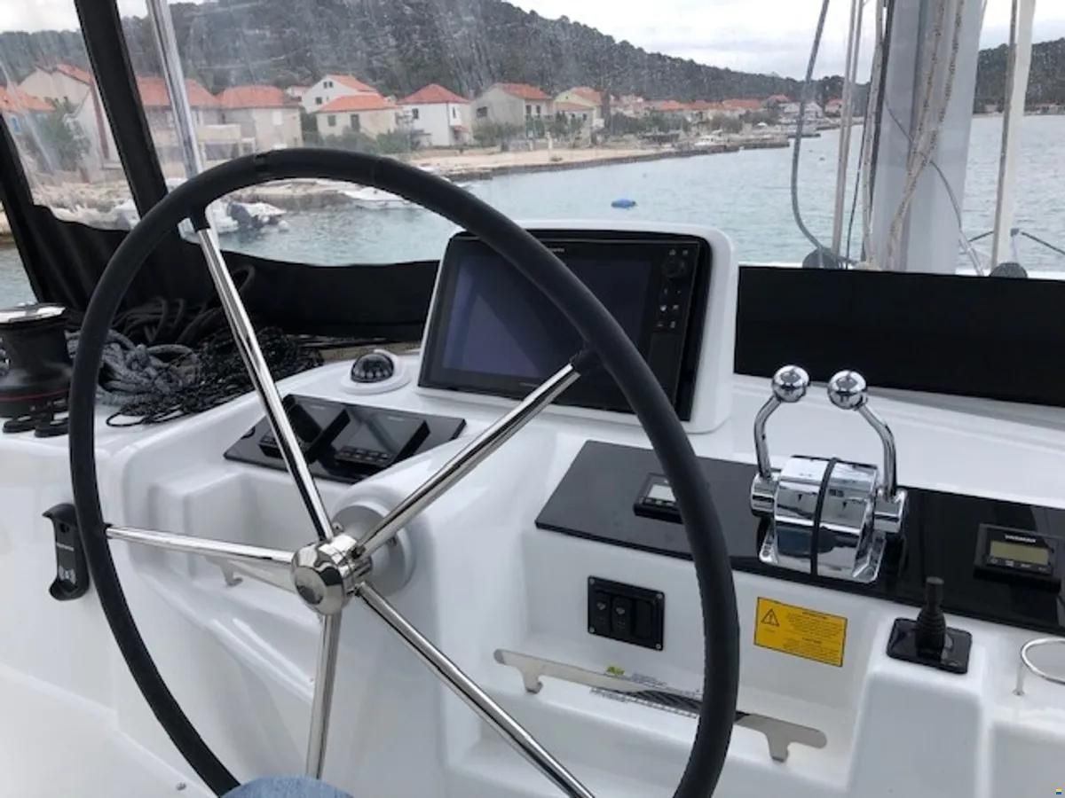 Lagoon 46
