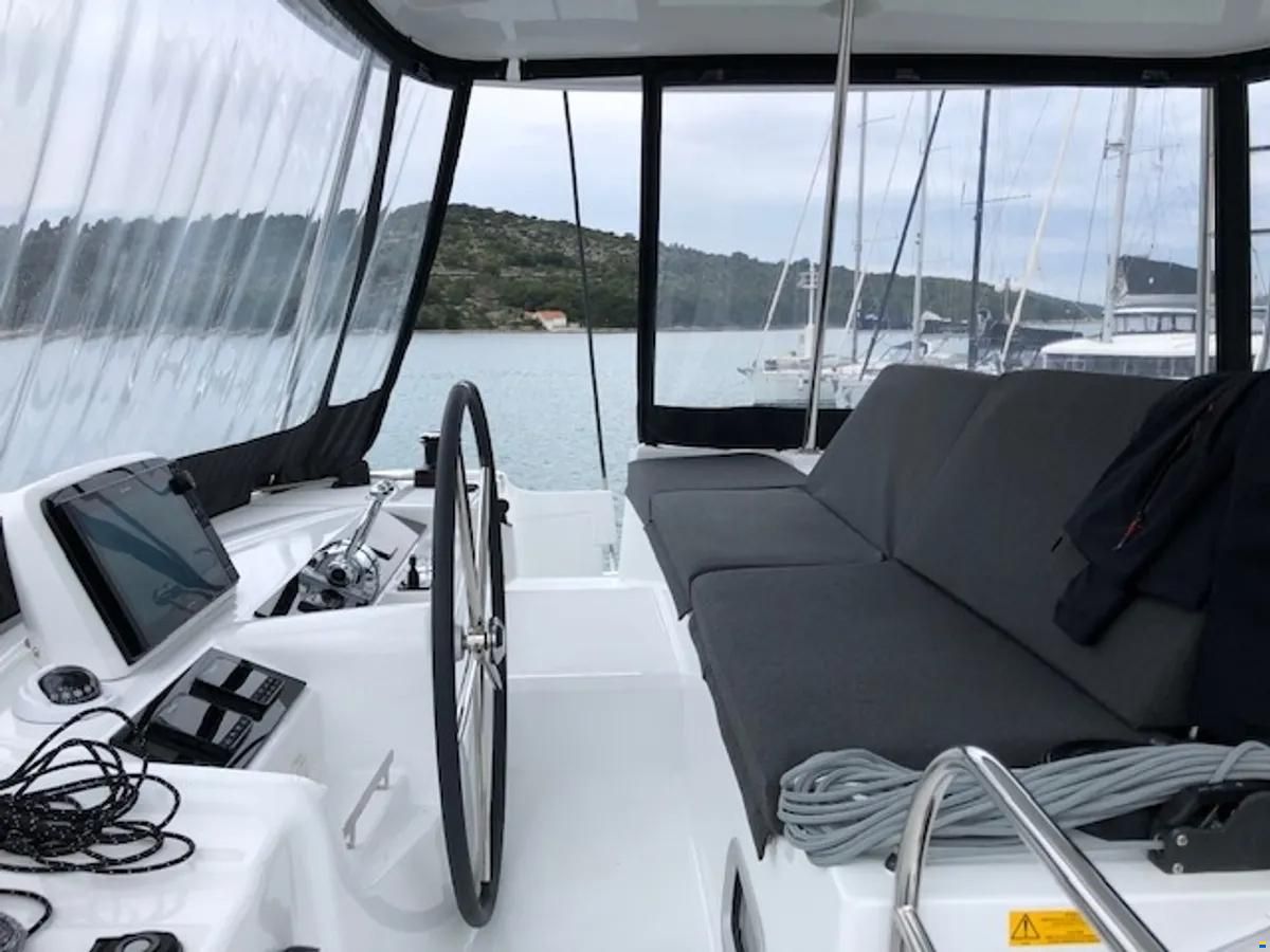 Lagoon 46