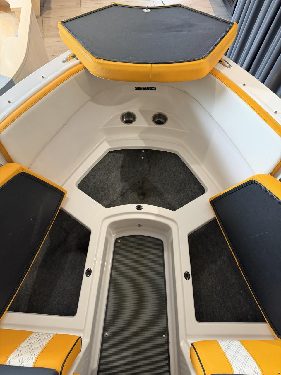Glastron HH Series GTS 225