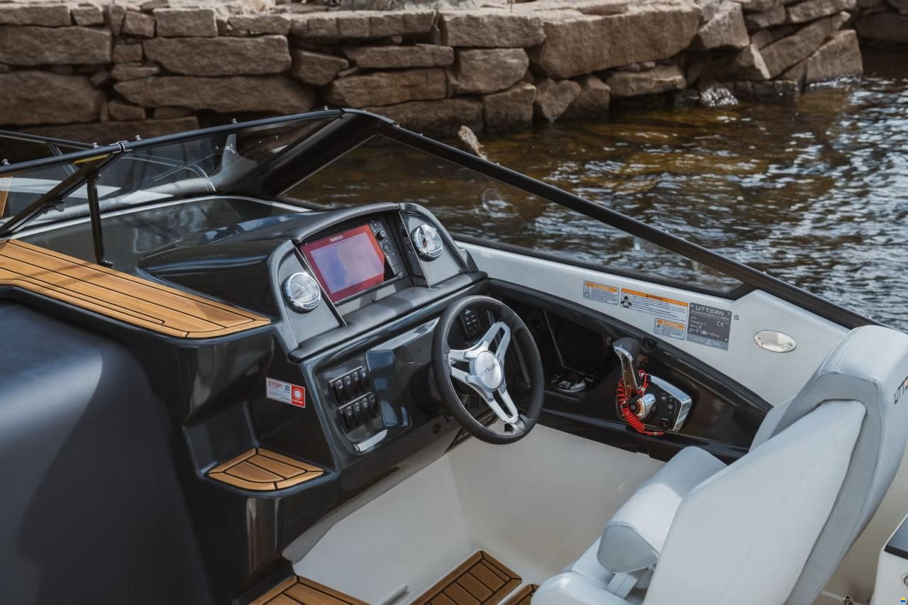 Uttern D70 Premium Exclusive DeLuxe Line