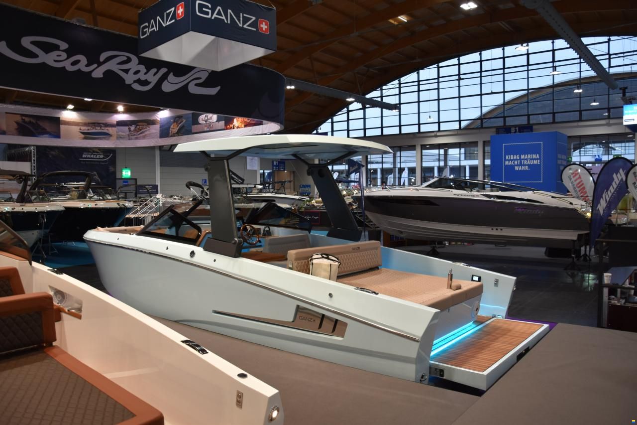 Ganz Boats Ovation 7X Open