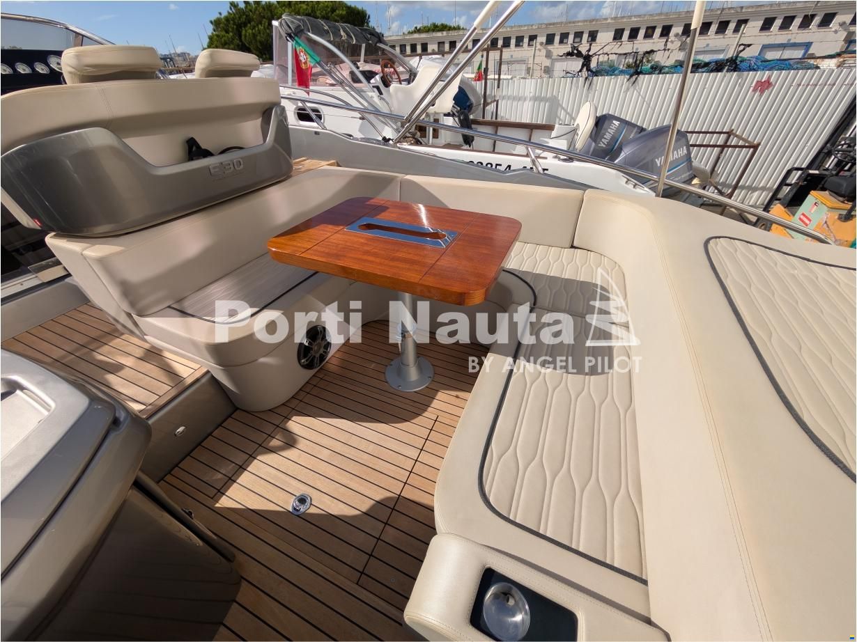 Cranchi Endurance 30