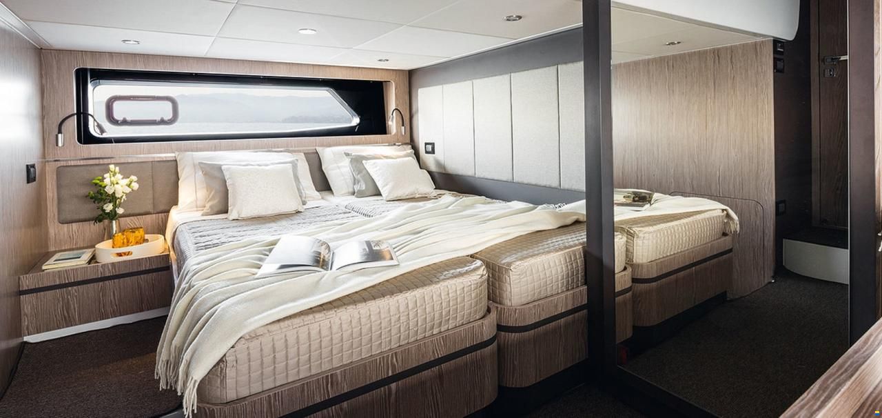 Azimut Atlantis 43