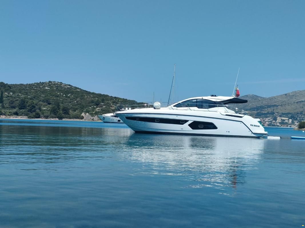 Azimut Atlantis 43