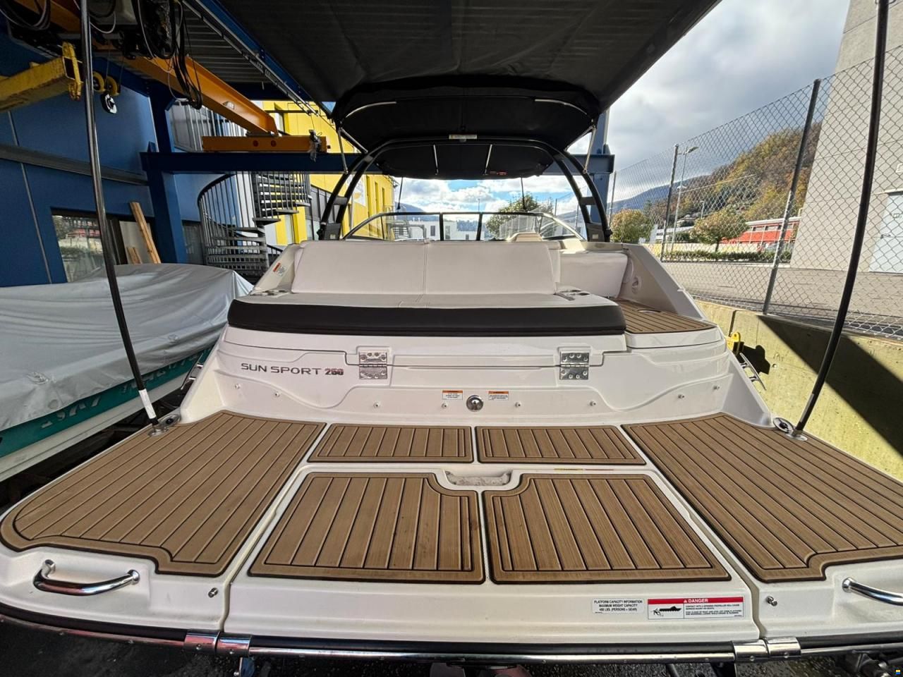 Sea Ray SSE 25E