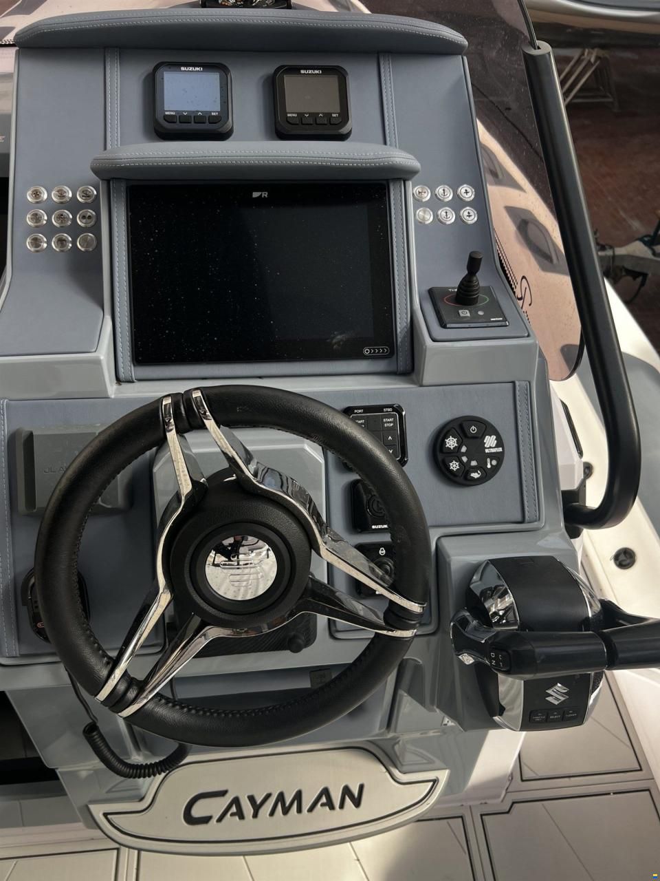 Ranieri Cayman 38 Excutive