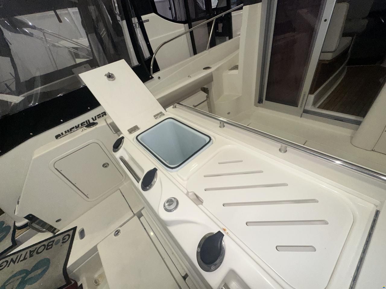 Quicksilver CAPTUR 905 PILOTHOUSE