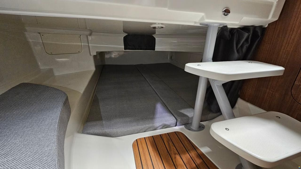 Uttern D77 Premium Exclusive DeLuxe Line