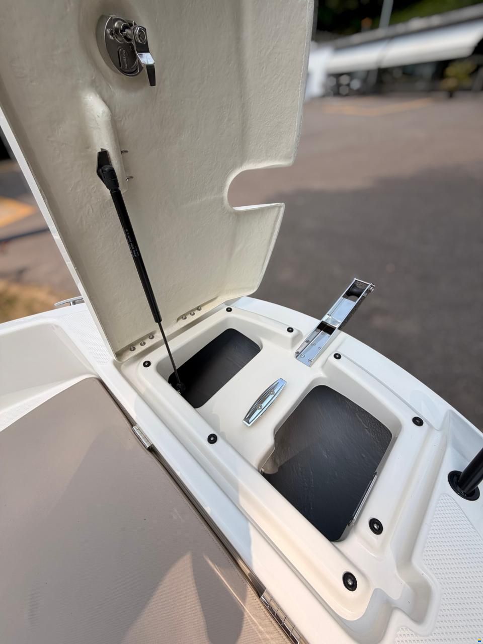 Quicksilver 605 Open