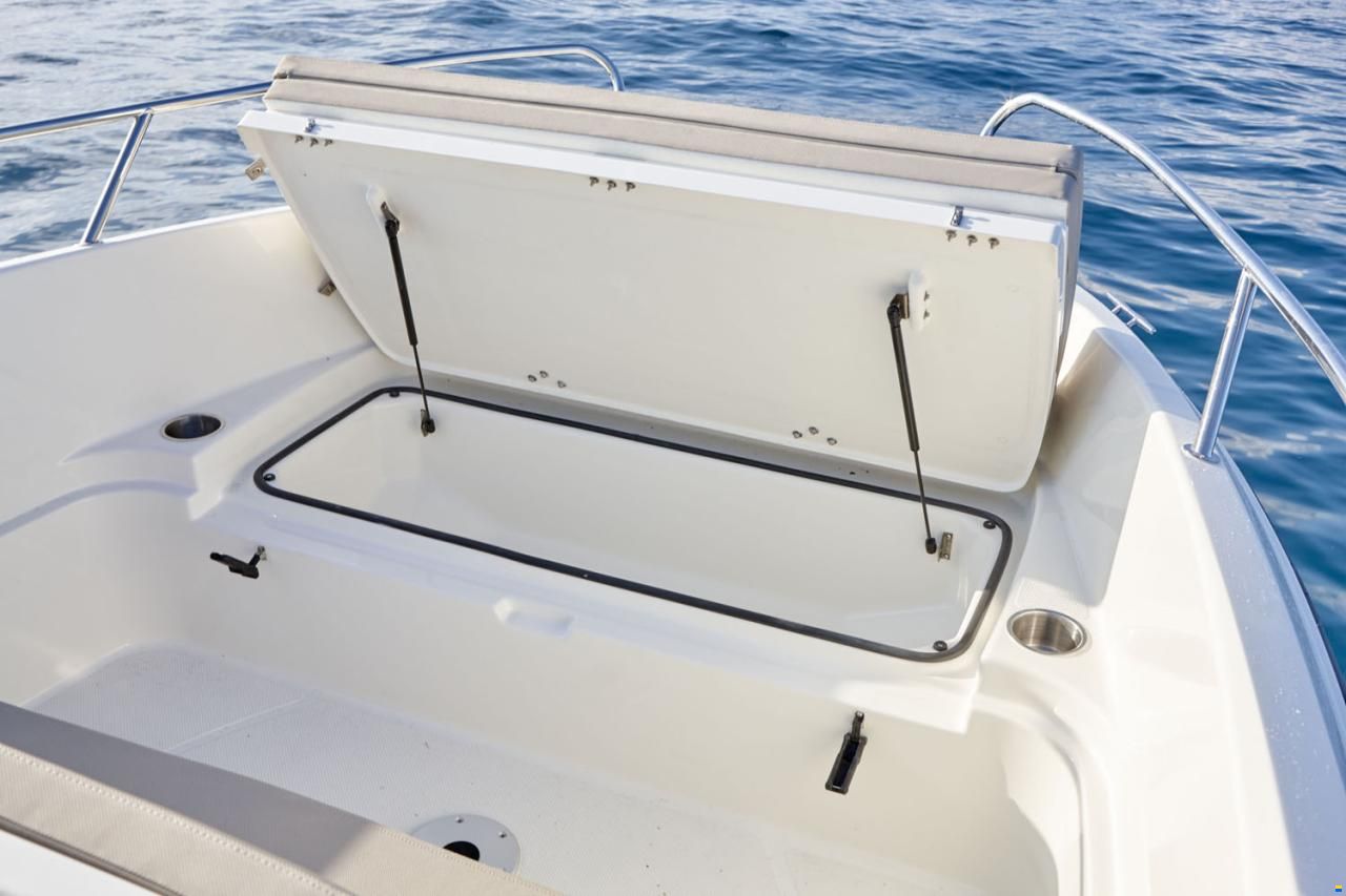 Quicksilver 605 Open