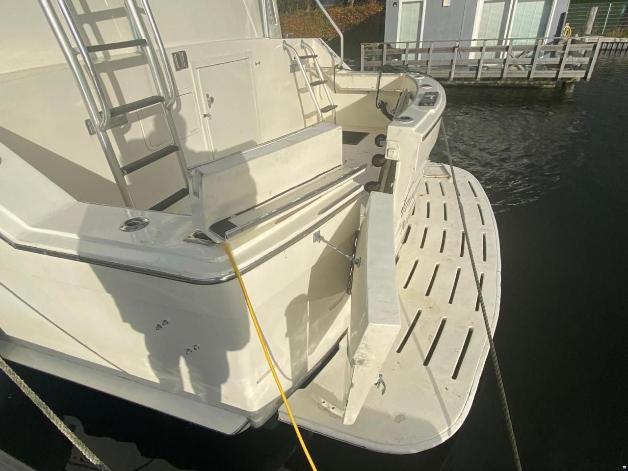 Hatteras 70 Fly ( Varend Woonschip )