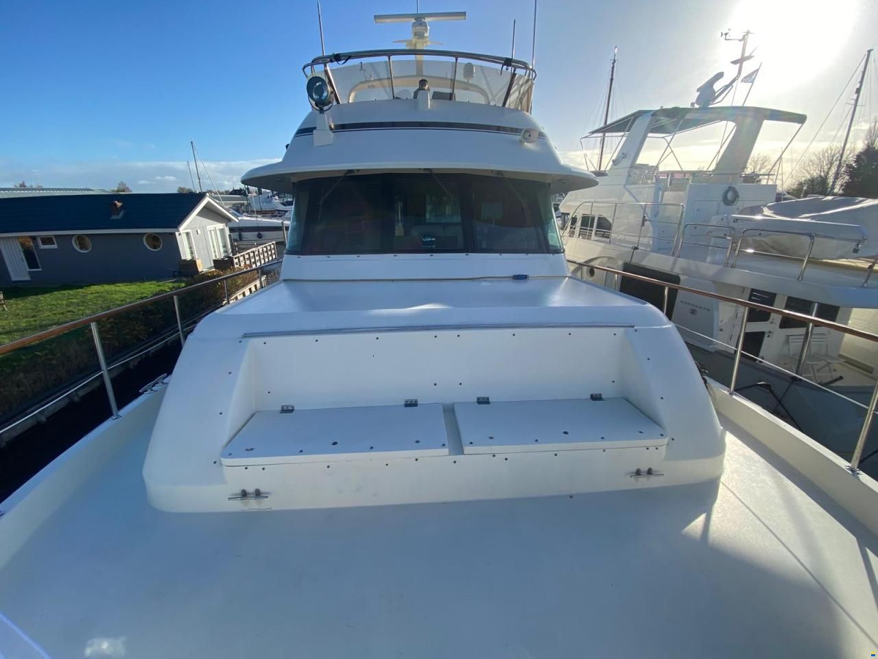 Hatteras 70 Fly ( Varend Woonschip )