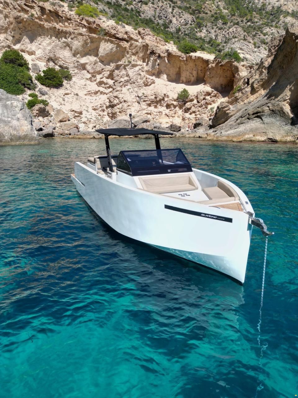 De Antonio D34 Open