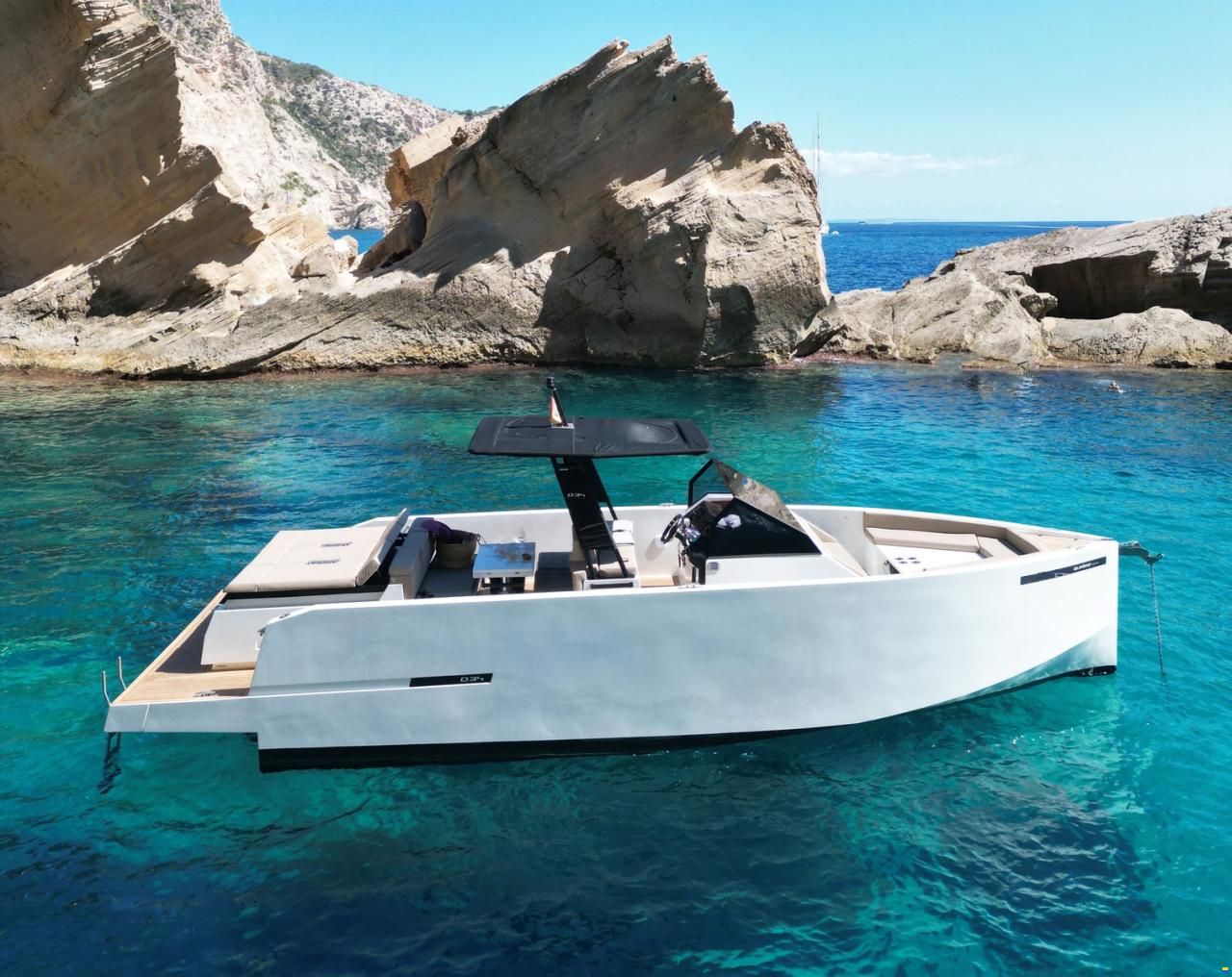 De Antonio D34 Open