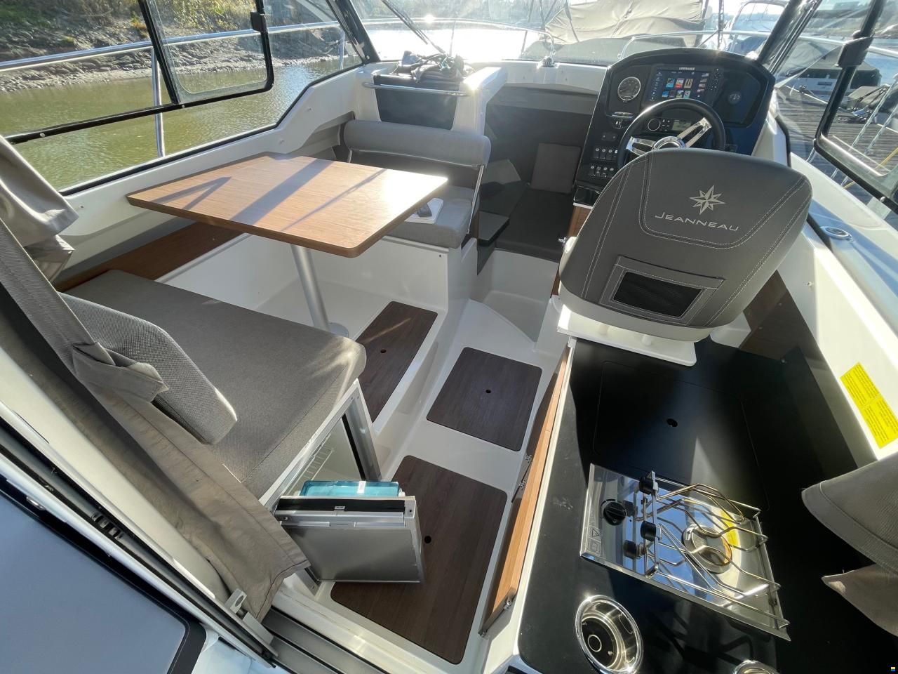 Jeanneau Merry Fisher 795