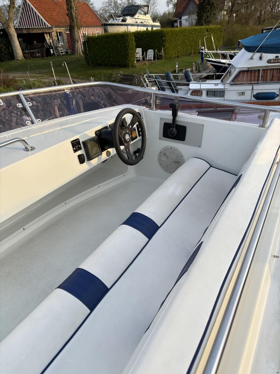 Galeon Caprice 26 Fly