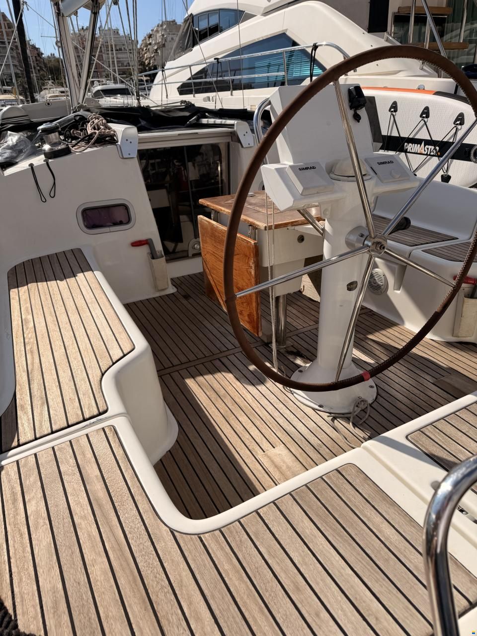 Beneteau Oceanis 37
