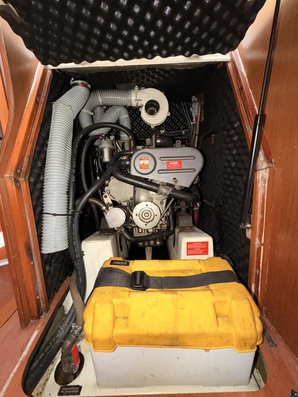 Beneteau Oceanis 37