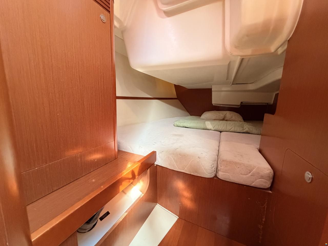 Beneteau Oceanis 37