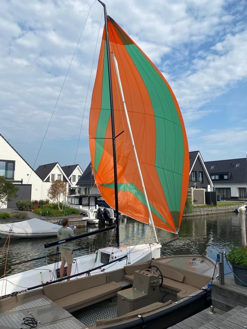 MX 700