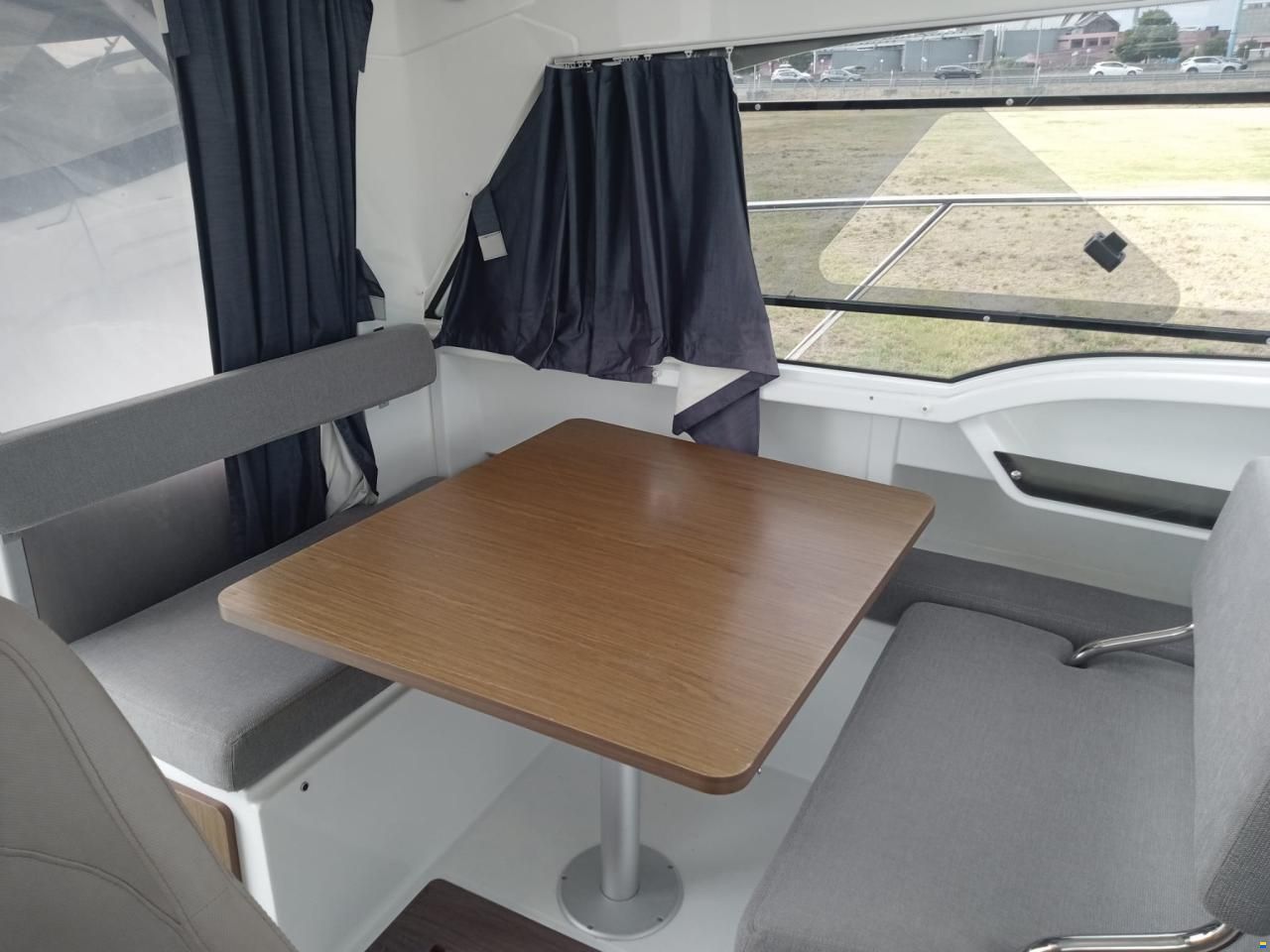 Beneteau Antares 8