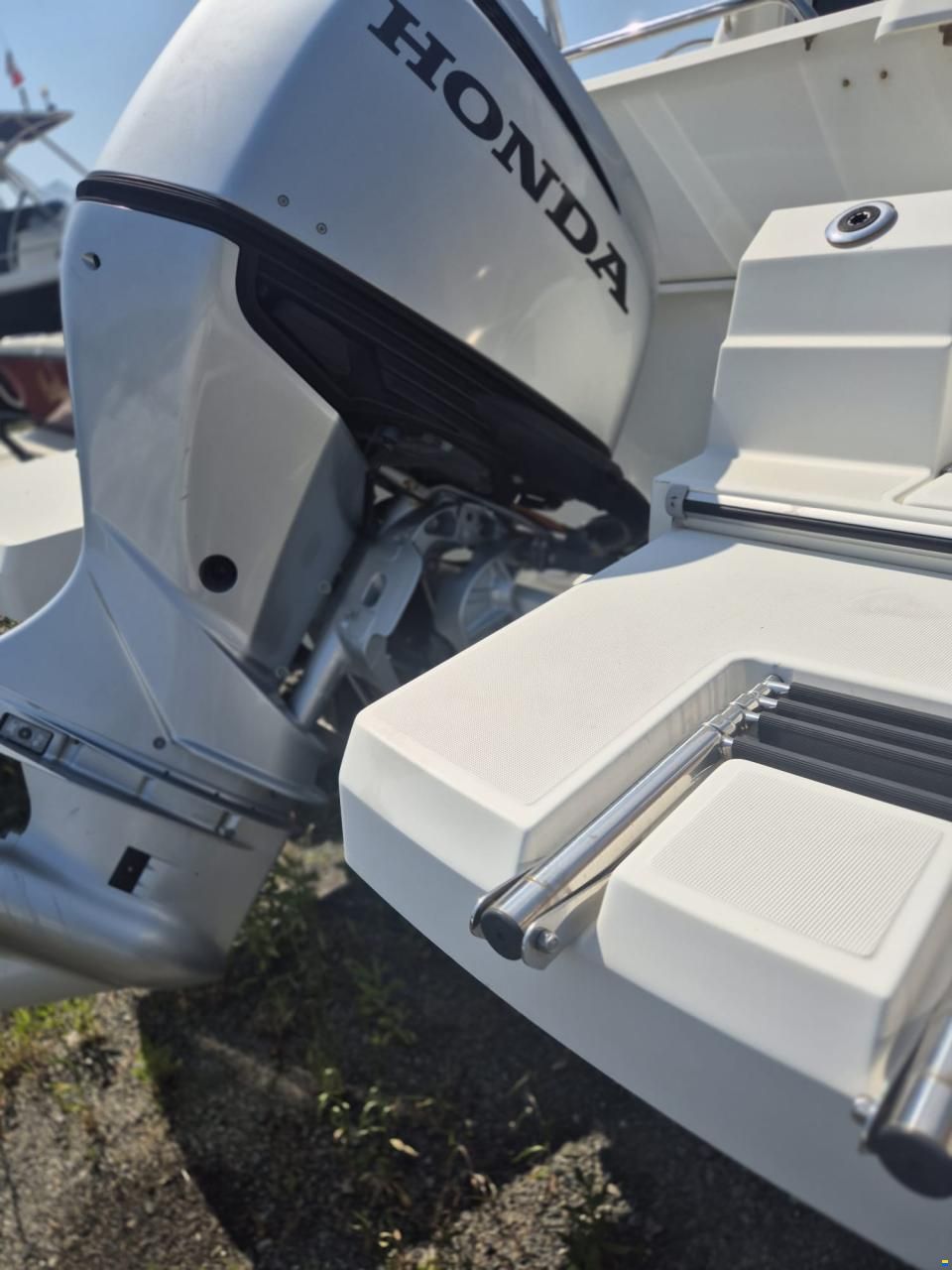 Beneteau Antares 8
