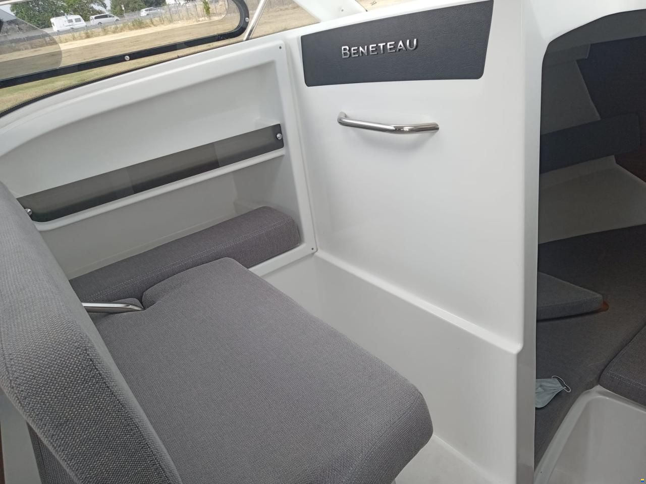 Beneteau Antares 8