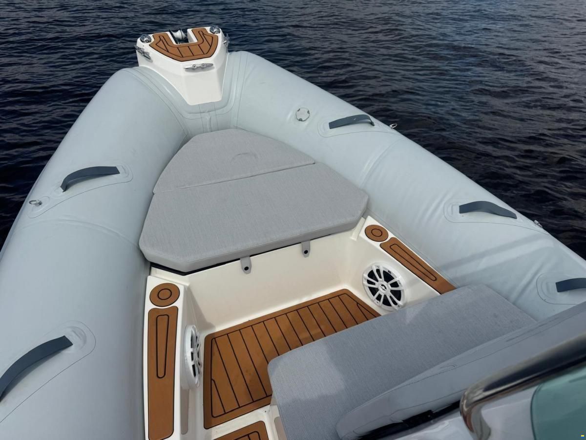Zodiac Medline 5.8 RIB