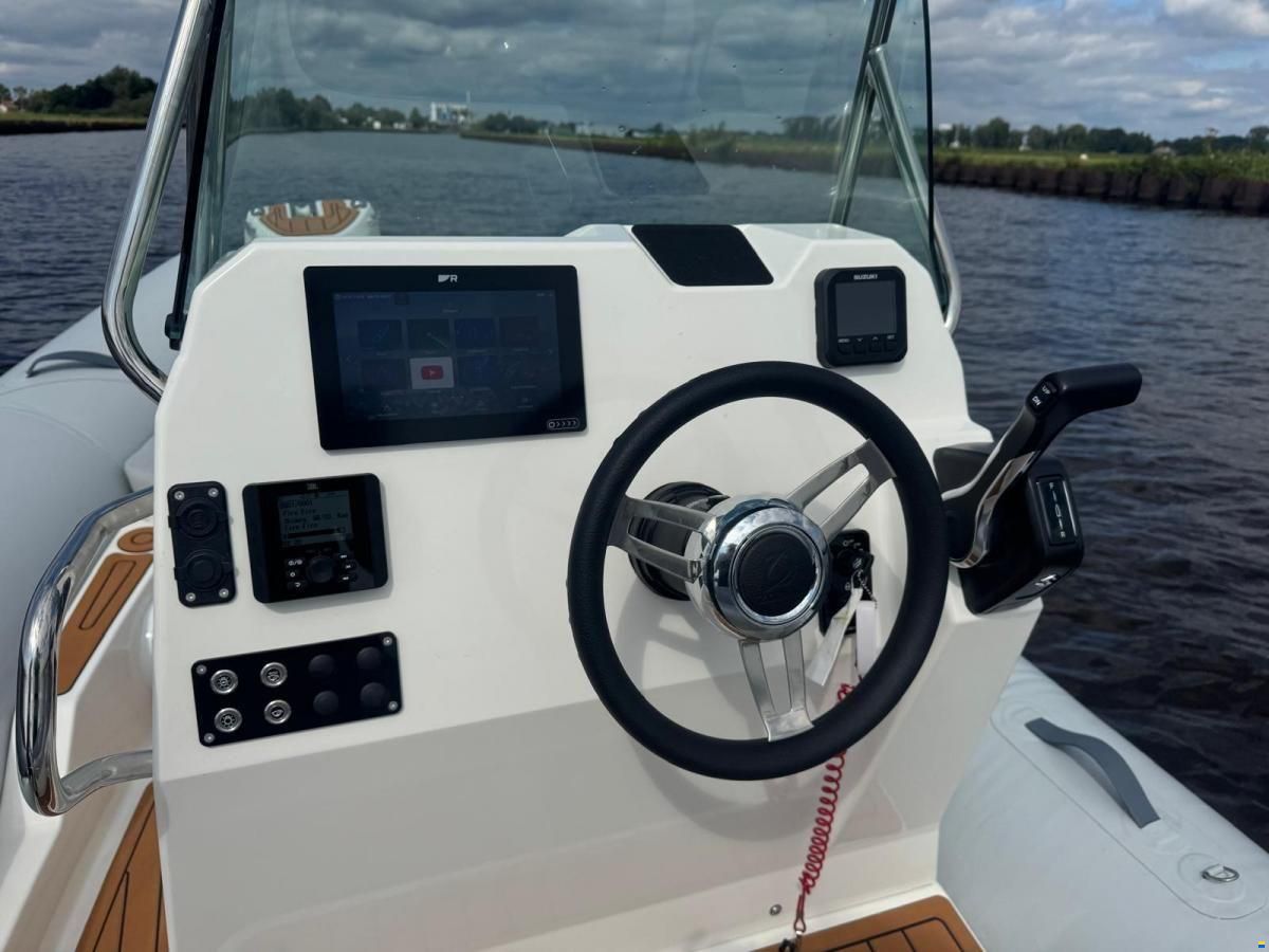 Zodiac Medline 5.8 RIB