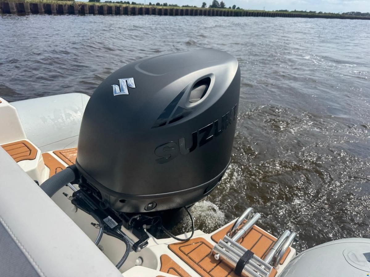 Zodiac Medline 5.8 RIB