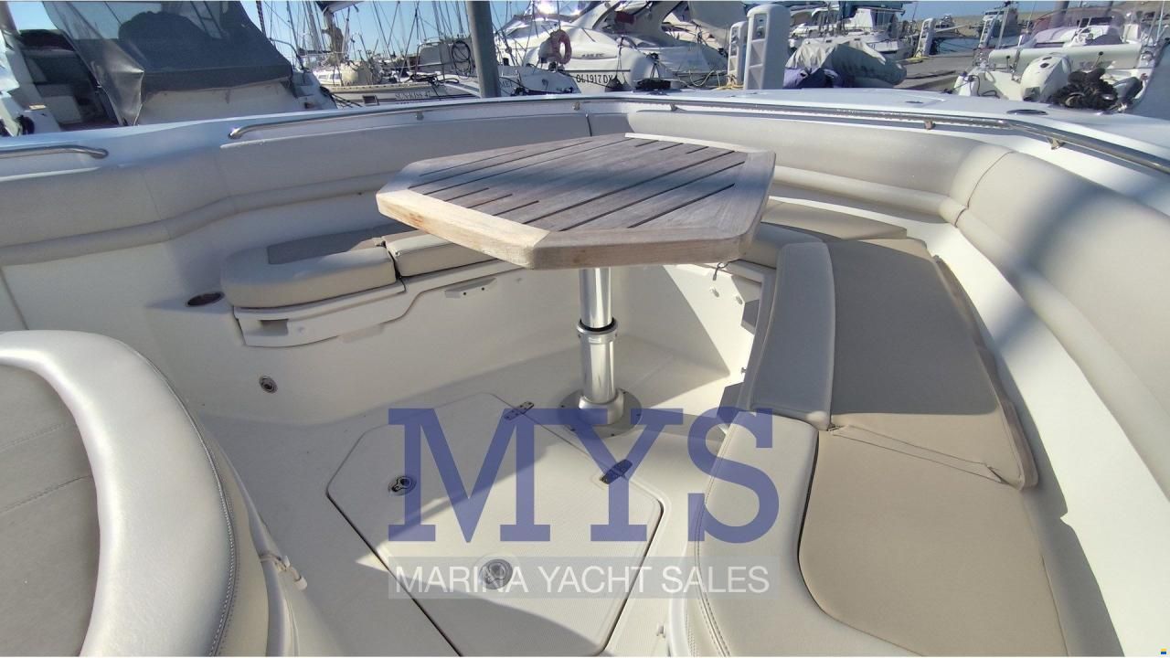 Boston Whaler 380 Outrage